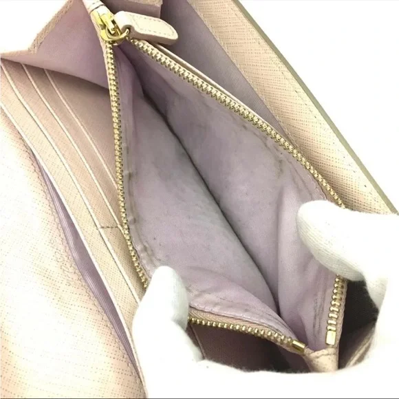 Salvatore Ferragamo Vara Leather Long Bifold Wallet - Picture 7 of 8